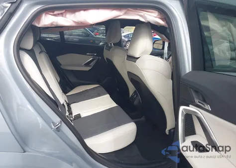 2025 BMW X2 xDrive28I z USA, uszkodzony, nr VIN WBX63GM08S5171608